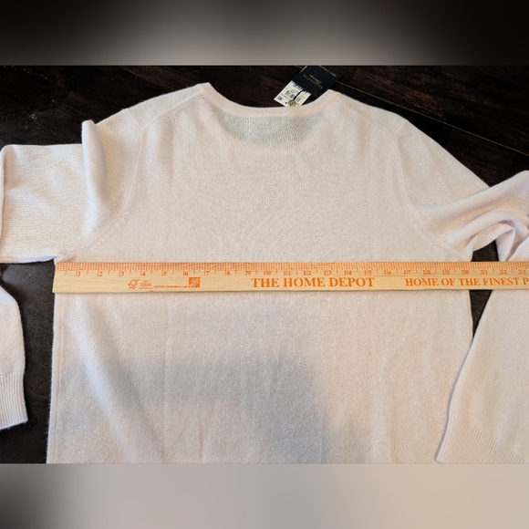 Charter Club 100% Cashmere Pale Pink  Crewneck Sweater, Women's Large, NWT - Picture 6 of 7